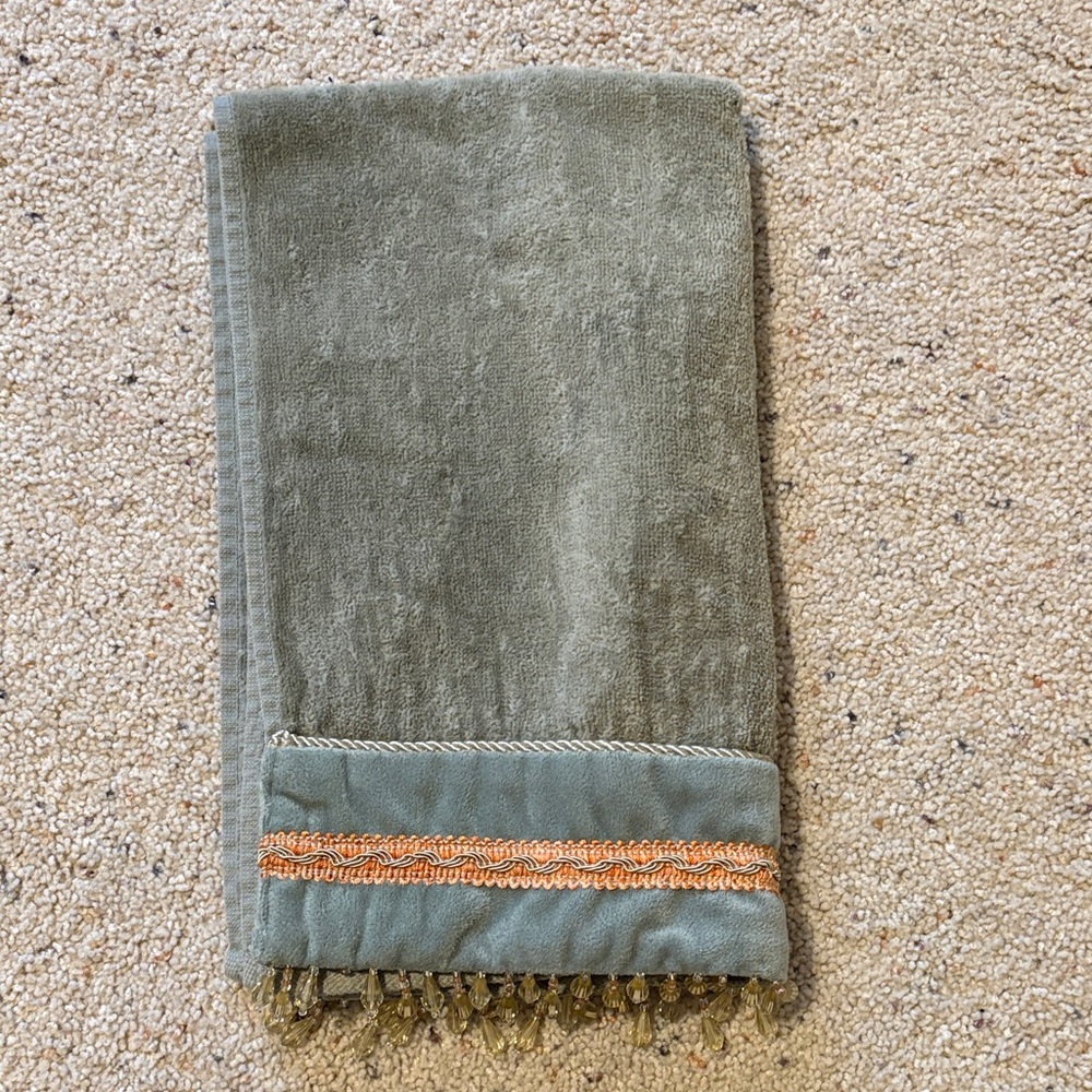 Green Decorative Towel with Fringe